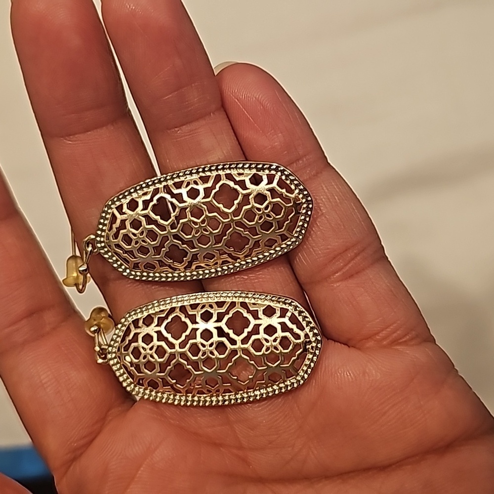 Elle earring
